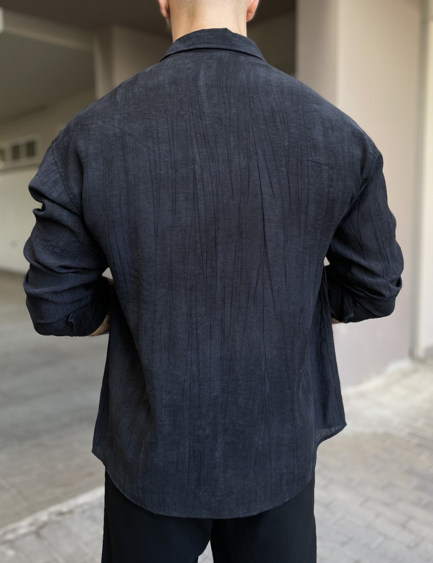 Ανδρικό μαύρο πουκάμισο με γιακά RMZ570 φωτογραφία